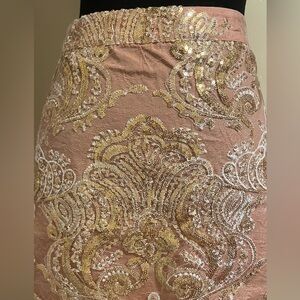 This pretty skirt. Color gold
